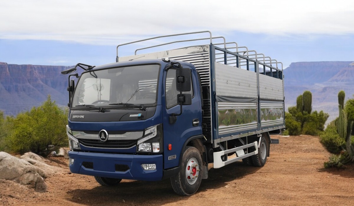 xe-tai-nissan-dong-vang