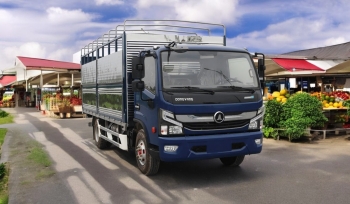 Xe tải Nissan Đồng Vàng NS700 tải 7.35 tấn, thùng dài 5 mét